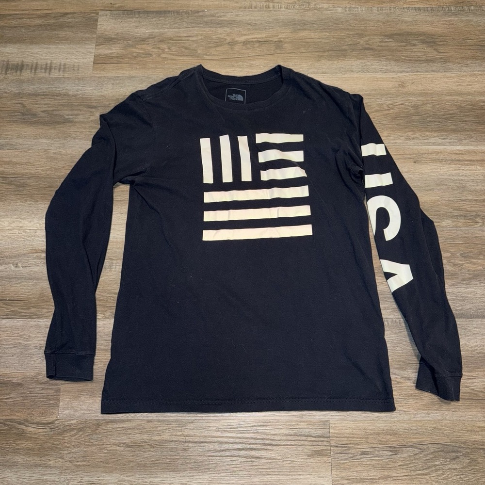 The North Face Shirt Long Sleeve Mens Medium USA Stripe Flag Logo Crewneck